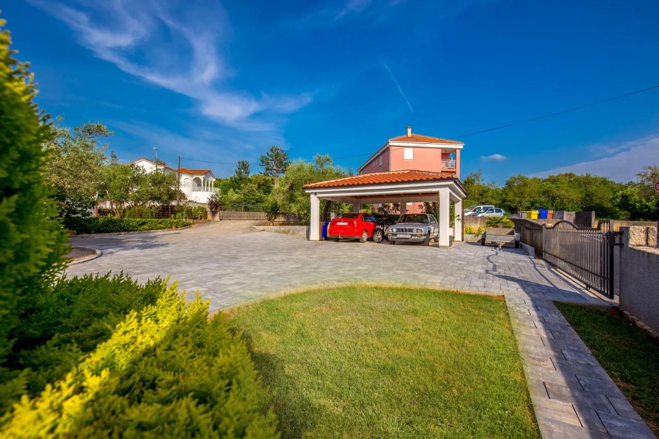 Garden Paradise App Sveti Vid-Miholjice Dış mekan fotoğraf