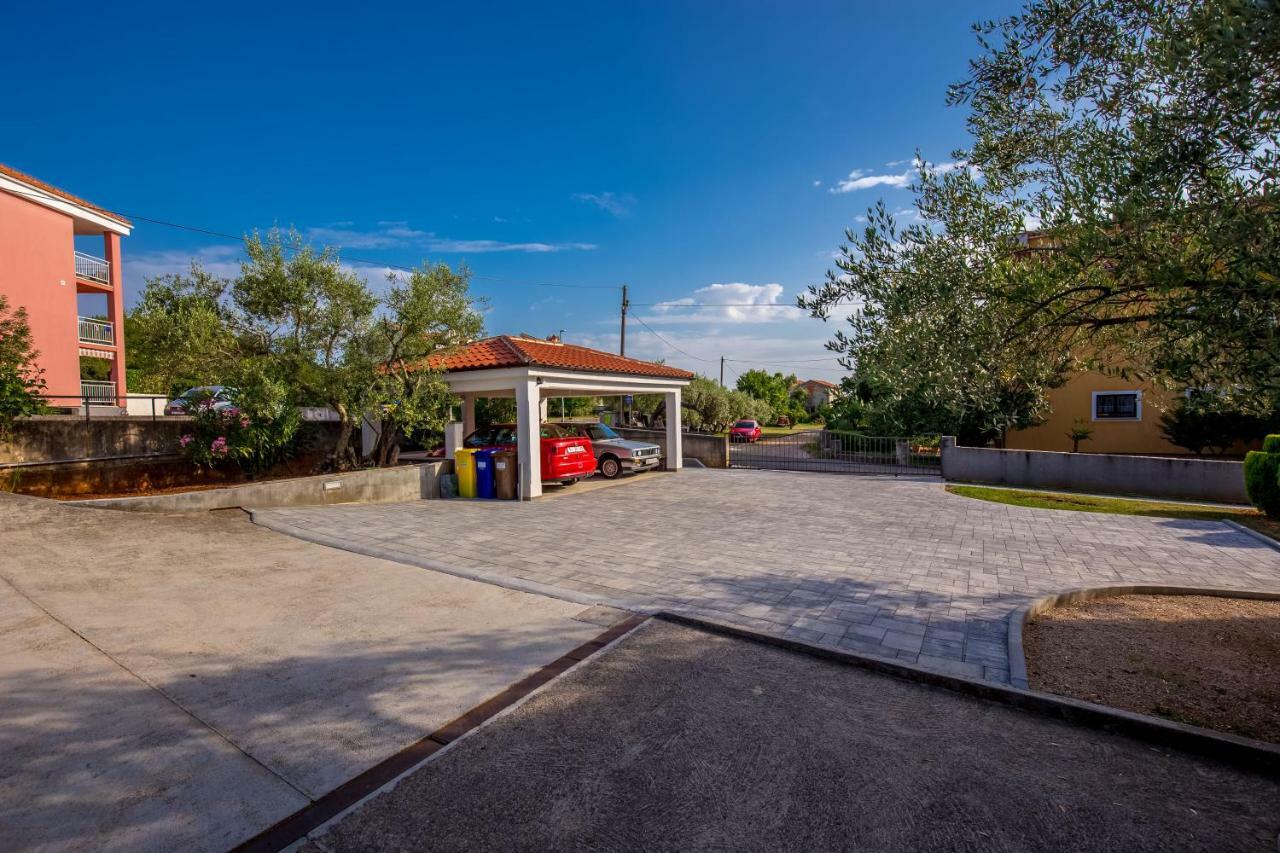Garden Paradise App Sveti Vid-Miholjice Dış mekan fotoğraf